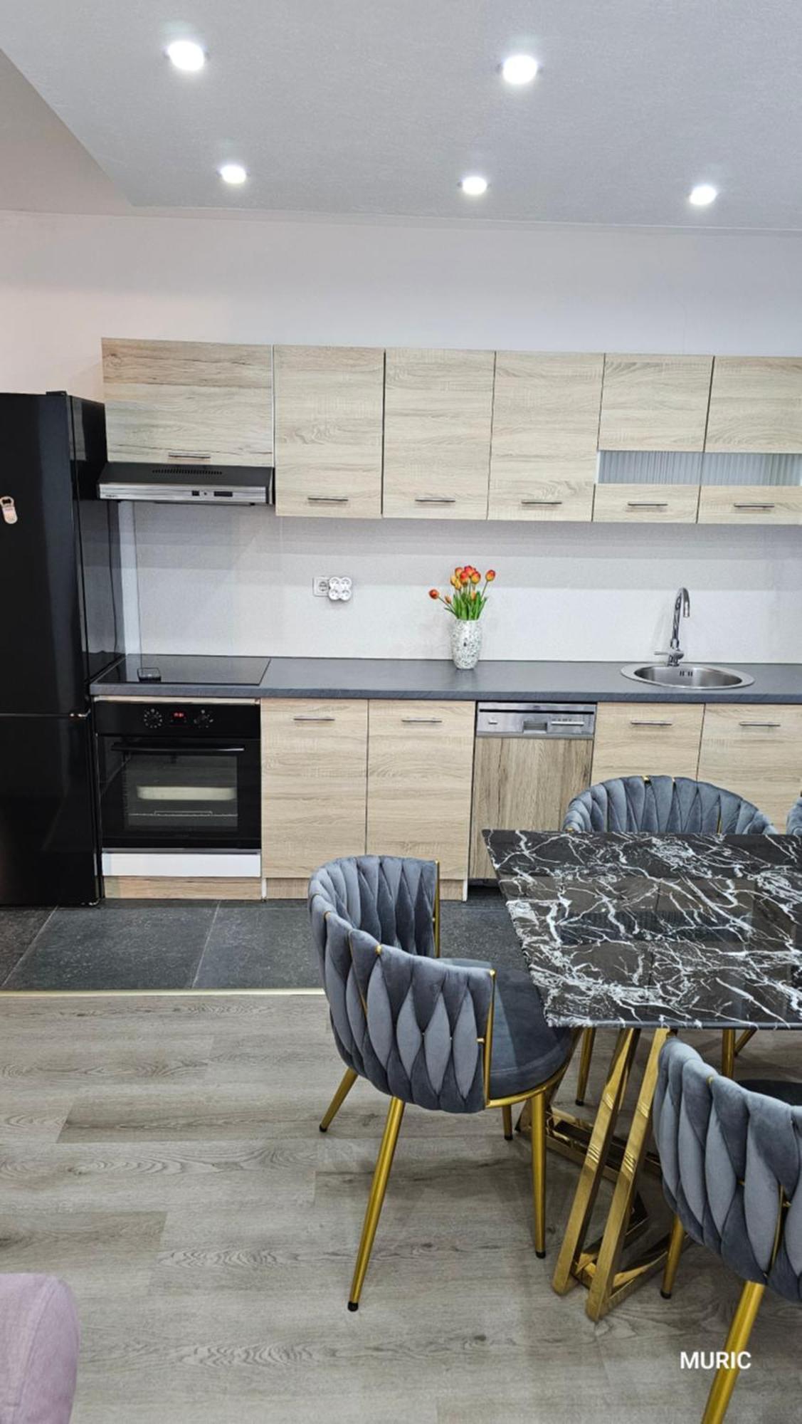 Apartmani Muric ลูบลิยานา ภายนอก รูปภาพ
